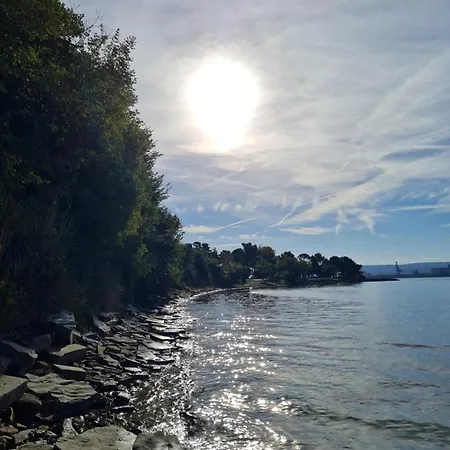 Hisa Ana Hébergement de vacances Ankaran