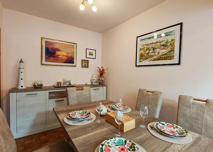 Hisa Ana بيت للعطل