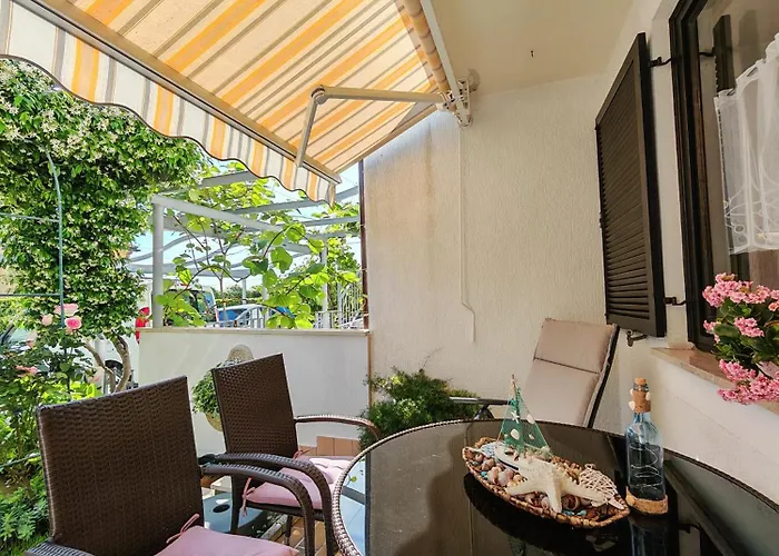 Hisa Ana أنكاران